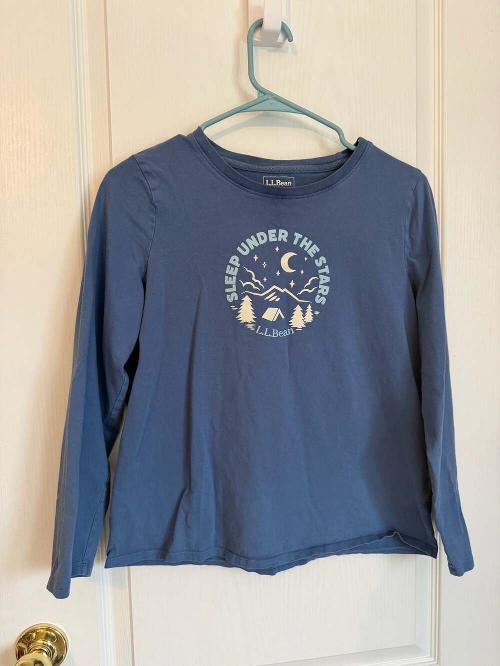 L.L. Bean Long Sleeve Graphic T-Shirt Size S PET Blue Sleep Under The Stars